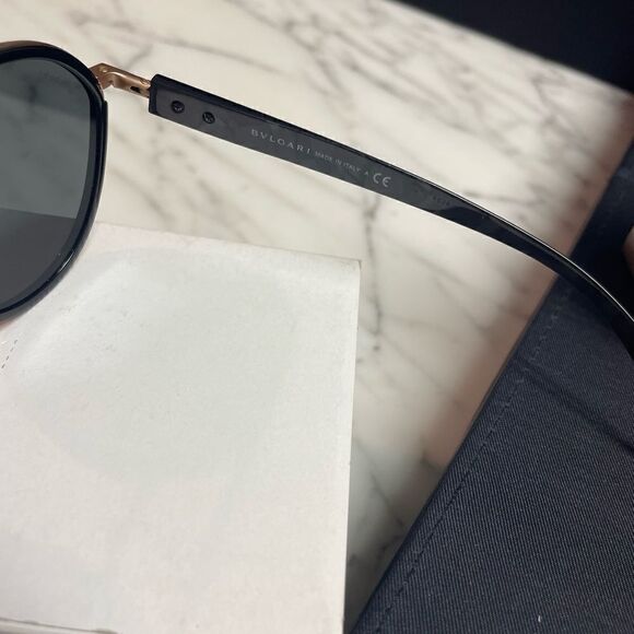 NIB Aviator Bvlgari Sunglasses  - Picture 4 of 10